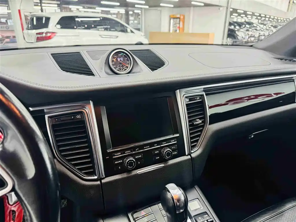 Porsche Macan 2014 Macan S 3.0T фото 13