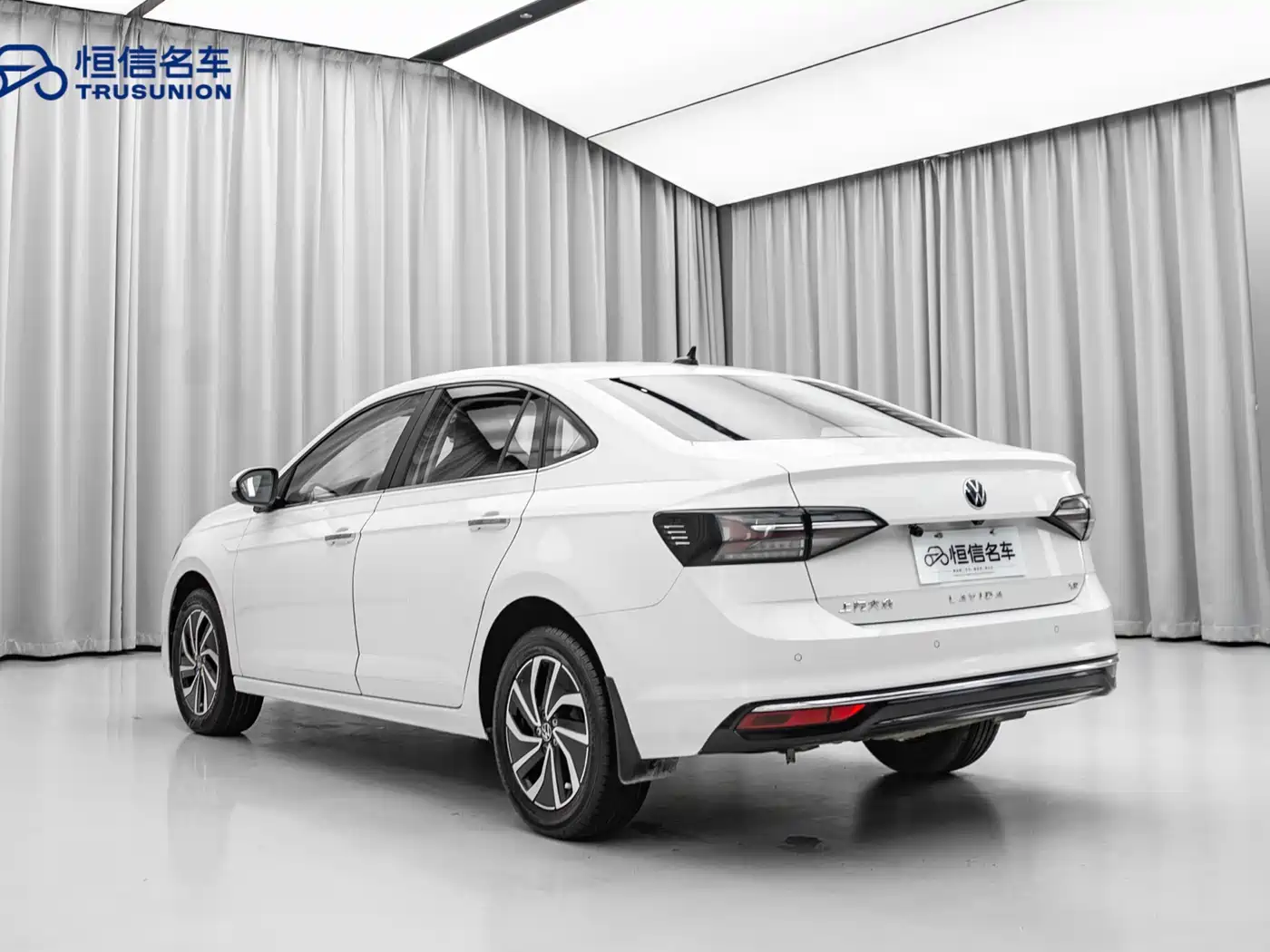 Volkswagen Lavida 2023 New Trend 1.5L Auto Aspiration Edition фото 7