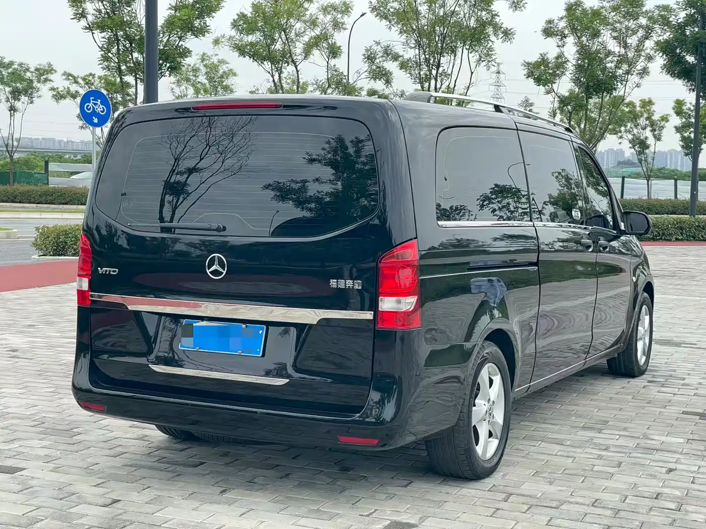 Mercedes-Benz Vito 2018 2.0T Business Edition China VI фото 7