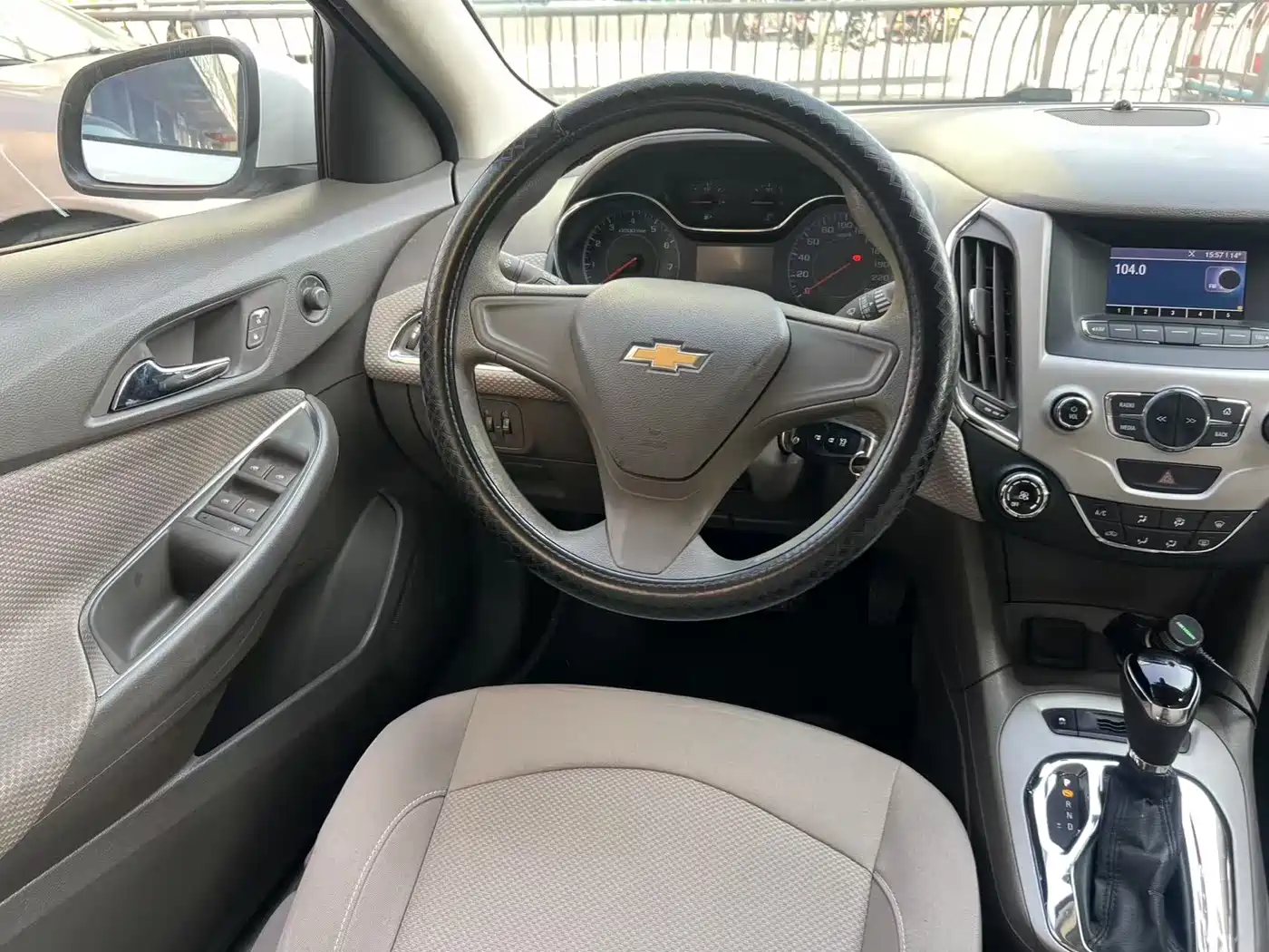 Chevrolet Cruze 2015 1.5L Automatic Fashion Navigation Edition фото 19