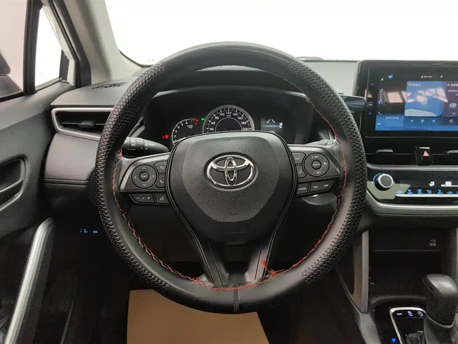 Toyota Corolla Cross 2022 2.0L Elite Edition фото 15