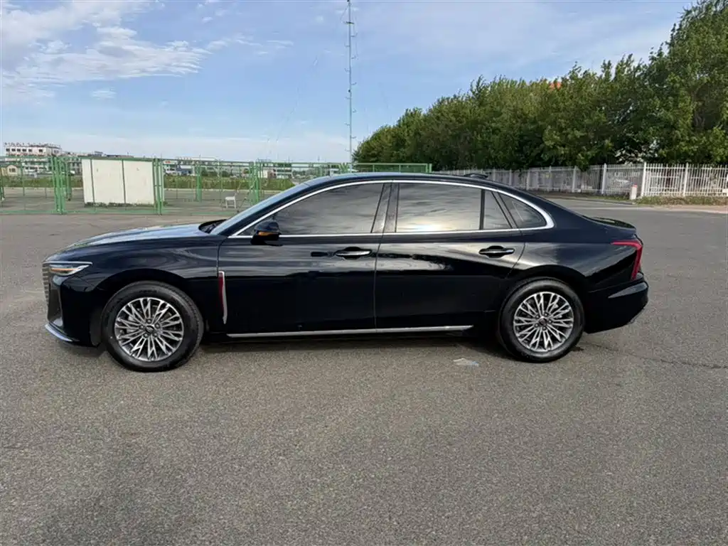 Hongqi H5 2024 1.5T DCT Smart Connect Flag Rhythm Edition фото 8