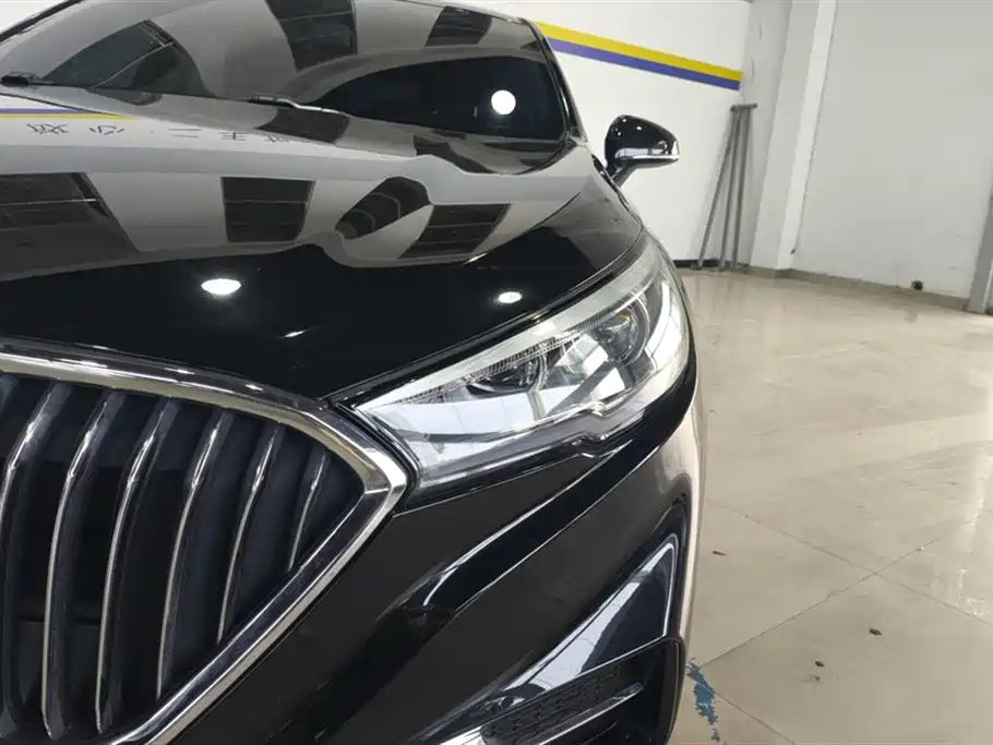 Hongqi H5 2022 Classic Facelift 1.5T DCT Flag Rhythm Edition фото 5