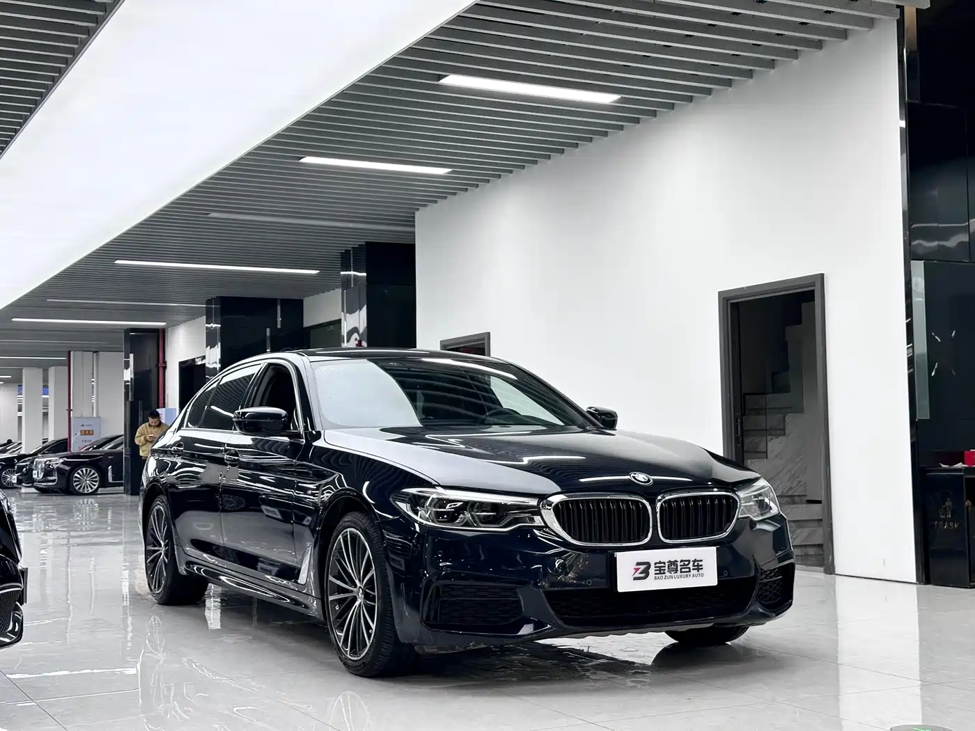 BMW 5 Series 2020 Model 530Li xDrive M Sport Package фото 3