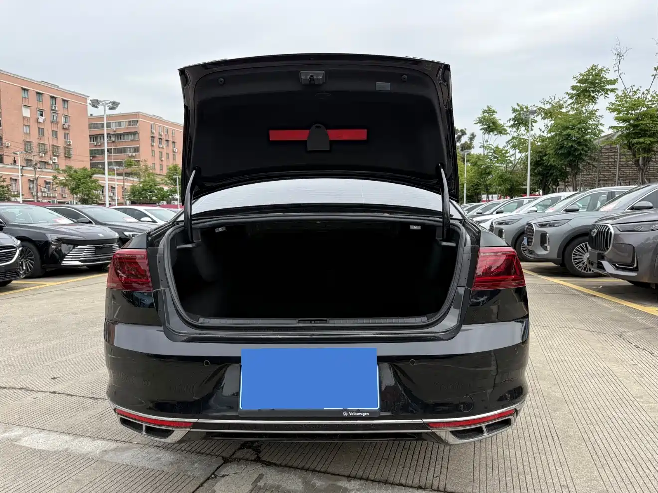 Volkswagen Magotan 2023 2 Million Units Anniversary Edition 330TSI DSG Leading Type фото 8