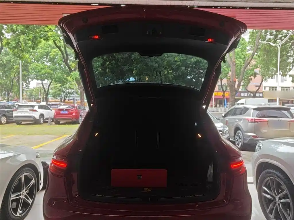 Porsche Macan 2017 Macan 2.0T фото 19