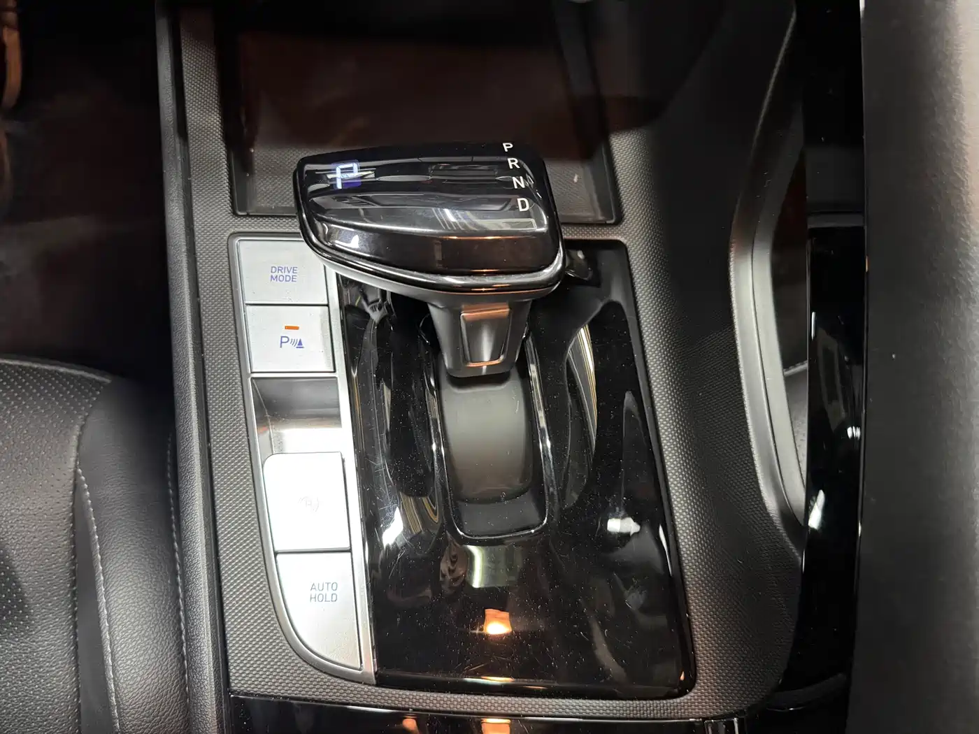 Hyundai Elantra 2023 1.5L CVT GLX Elite Edition фото 21