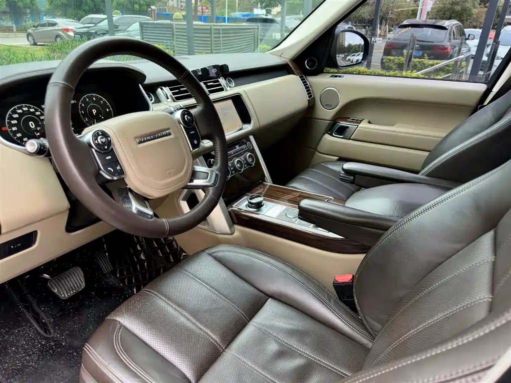 Land Rover Range Rover 2017 3.0 SC V6 Vogue LWB (Long Wheelbase) фото 10