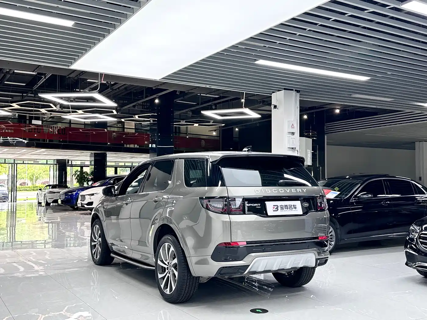 Land Rover Discovery Sport 2022 Model Facelift 249PS R-Dynamic S Performance Edition 5-seater фото 21