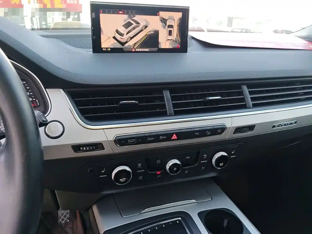 Audi Q7 2019 45 TFSI Comfort фото 13