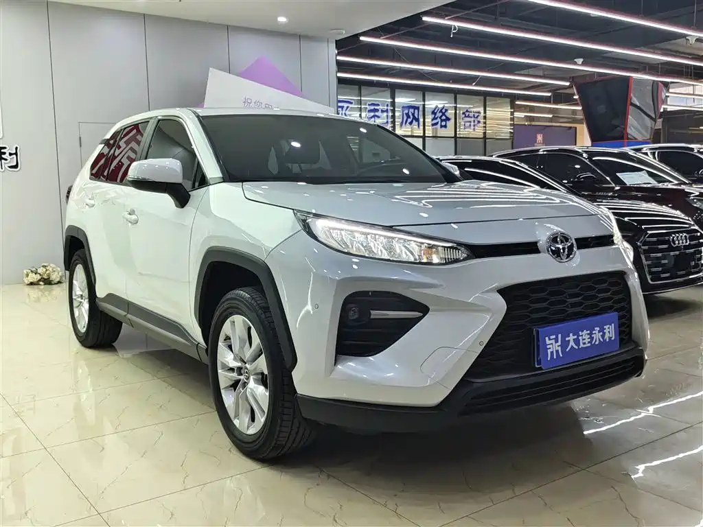 Toyota Wildlander 2022 2.0L CVT FWD Leading Edition фото 3