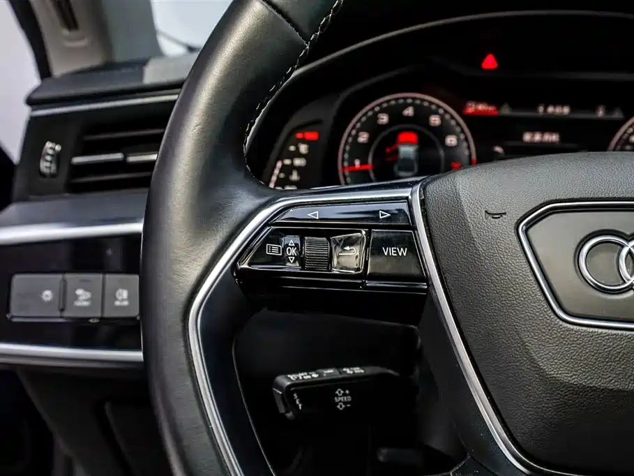 Audi A7L 2024 45TFSI S-line Dream Edition Crystal Package фото 16