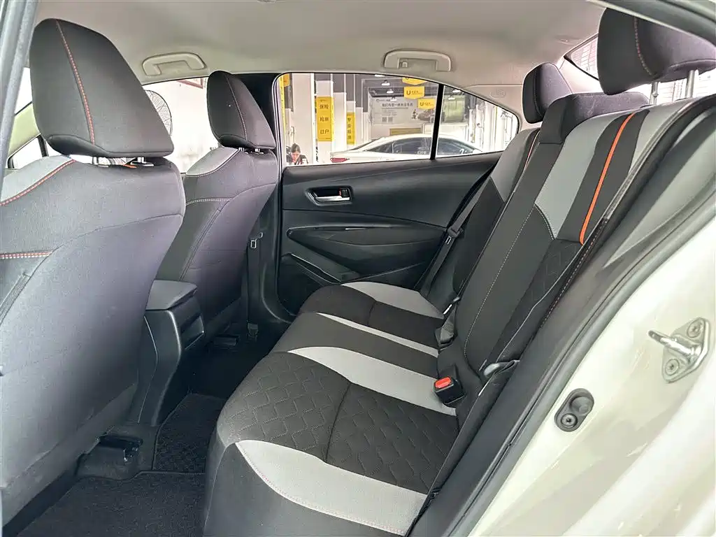 Toyota Corolla 2021 1.2T S-CVT Pioneer PLUS Edition фото 5