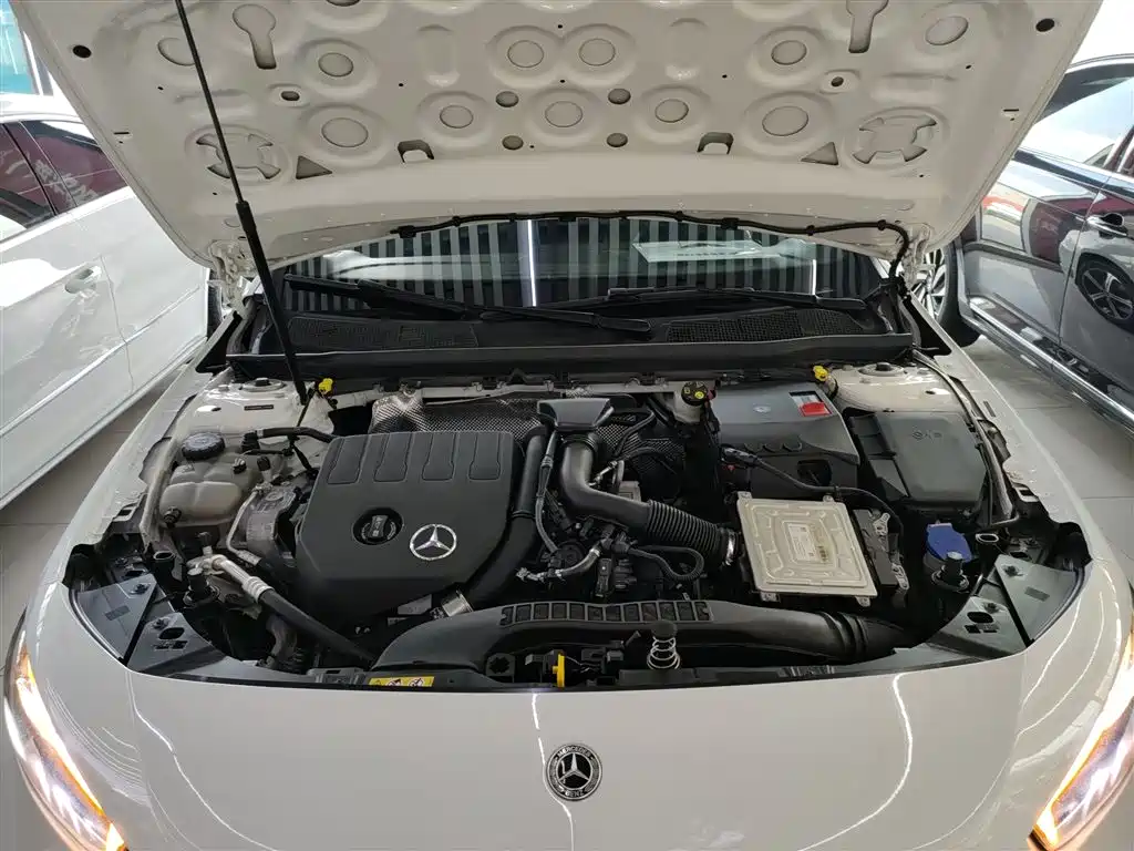 Mercedes-Benz A-Class 2022 Facelift III A 200 L Sport Sedan Fashion фото 16