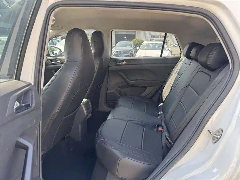 VOLKSWAGEN TU KAI
