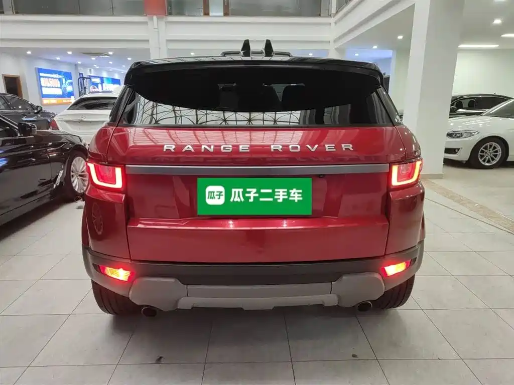 Land Rover Range Rover Evoque 2017 2.0T British Style Edition фото 6