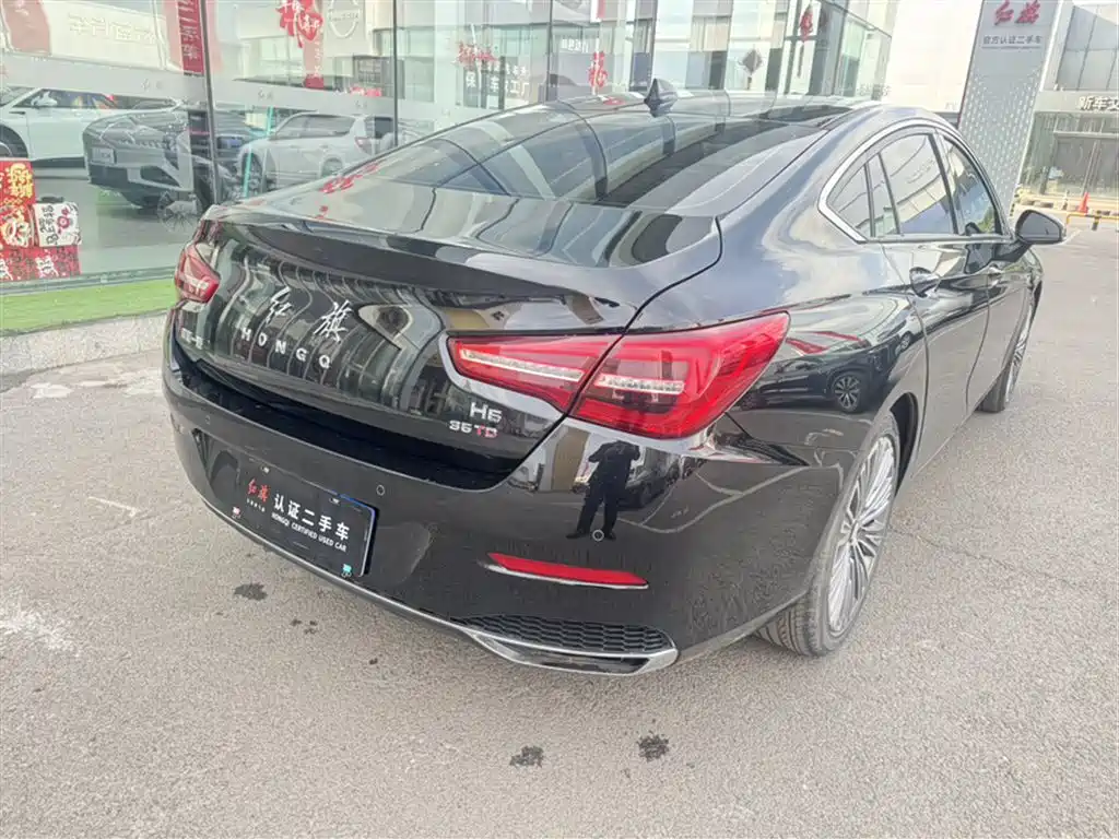Hongqi H5 2022 Classic Facelift 1.8T Automatic Smart Connect Flag Rhythm Edition фото 7
