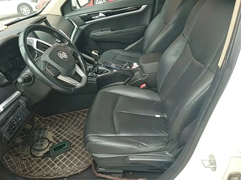 Dongfeng Aeolus Dongfeng Fengshen AX7 2015 2015 2.0L Manual Zhiyi Edition