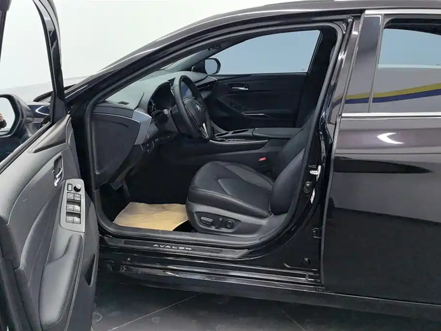 Toyota Avalon 2019 2.0L XLE Premium Edition (China VI) фото 9