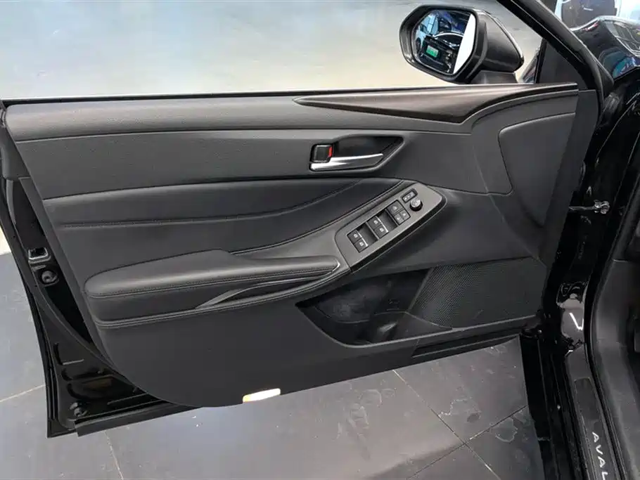 Toyota Avalon 2019 2.0L XLE Premium Edition (China VI) фото 7