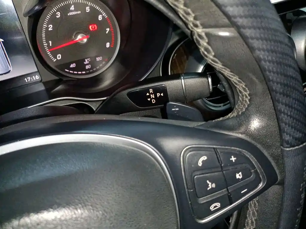 Mercedes-Benz GLC 2018 GLC 260 4MATIC Dynamic фото 14