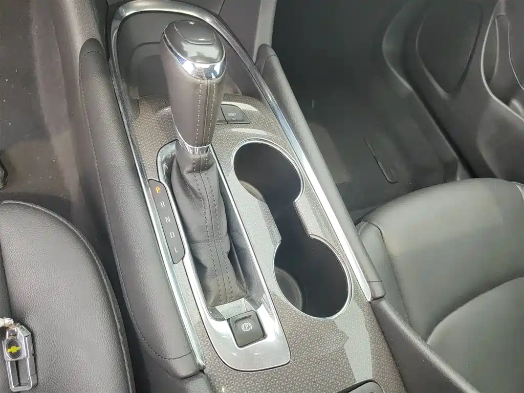 Chevrolet Malibu XL 2017 1.5T Auto Sport Edition фото 10
