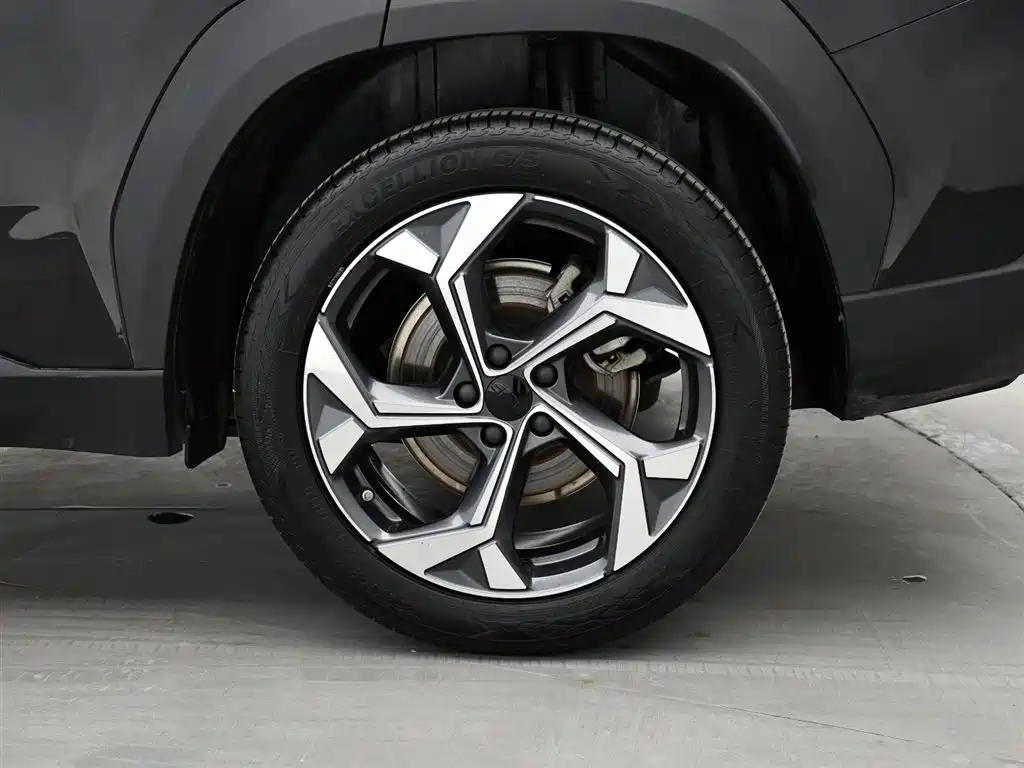 GEELY BOYUE L