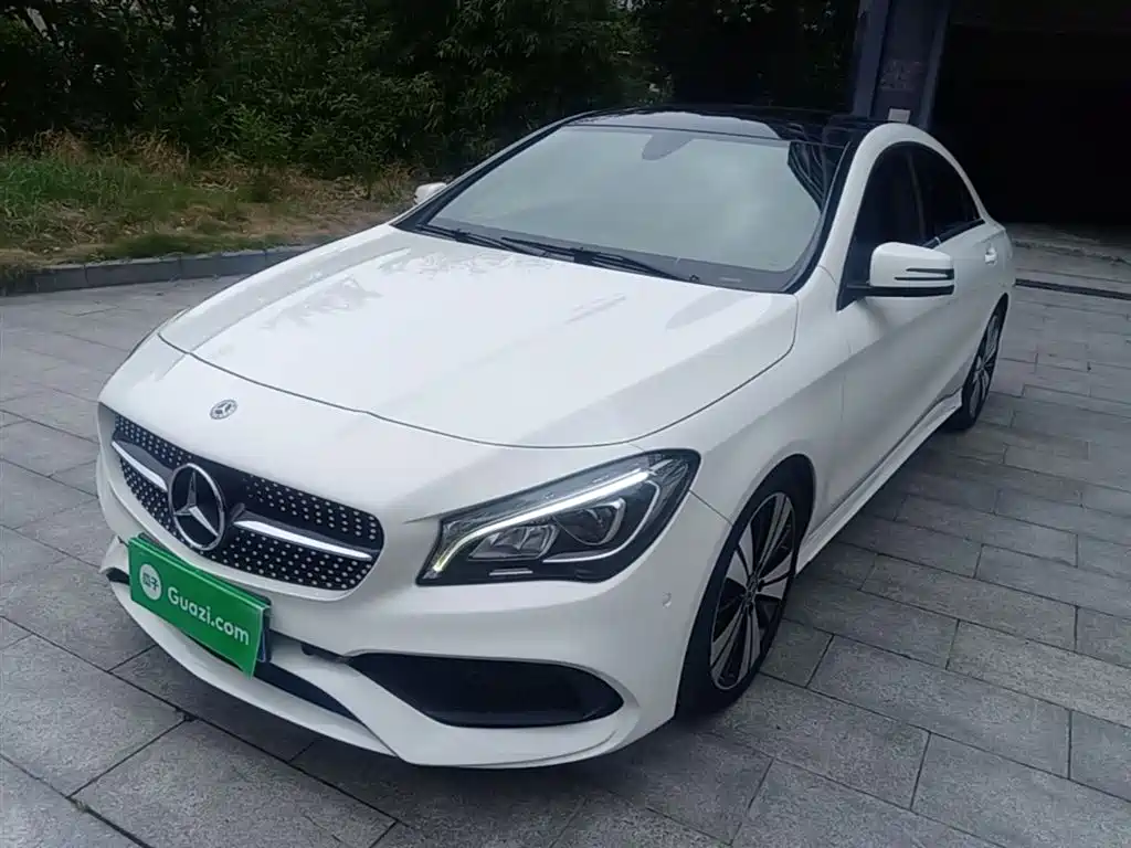 Mercedes-Benz CLA (Import) 2017 Facelift CLA 200 Style фото 2