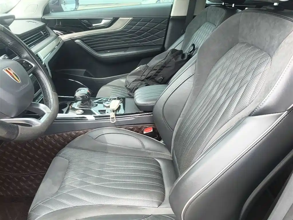 Hongqi HS5 2022 Facelift 2.0T Smart Flag Enjoyment Edition фото 15