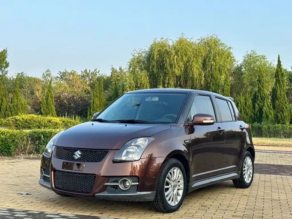 Photo 1 - Suzuki Swift