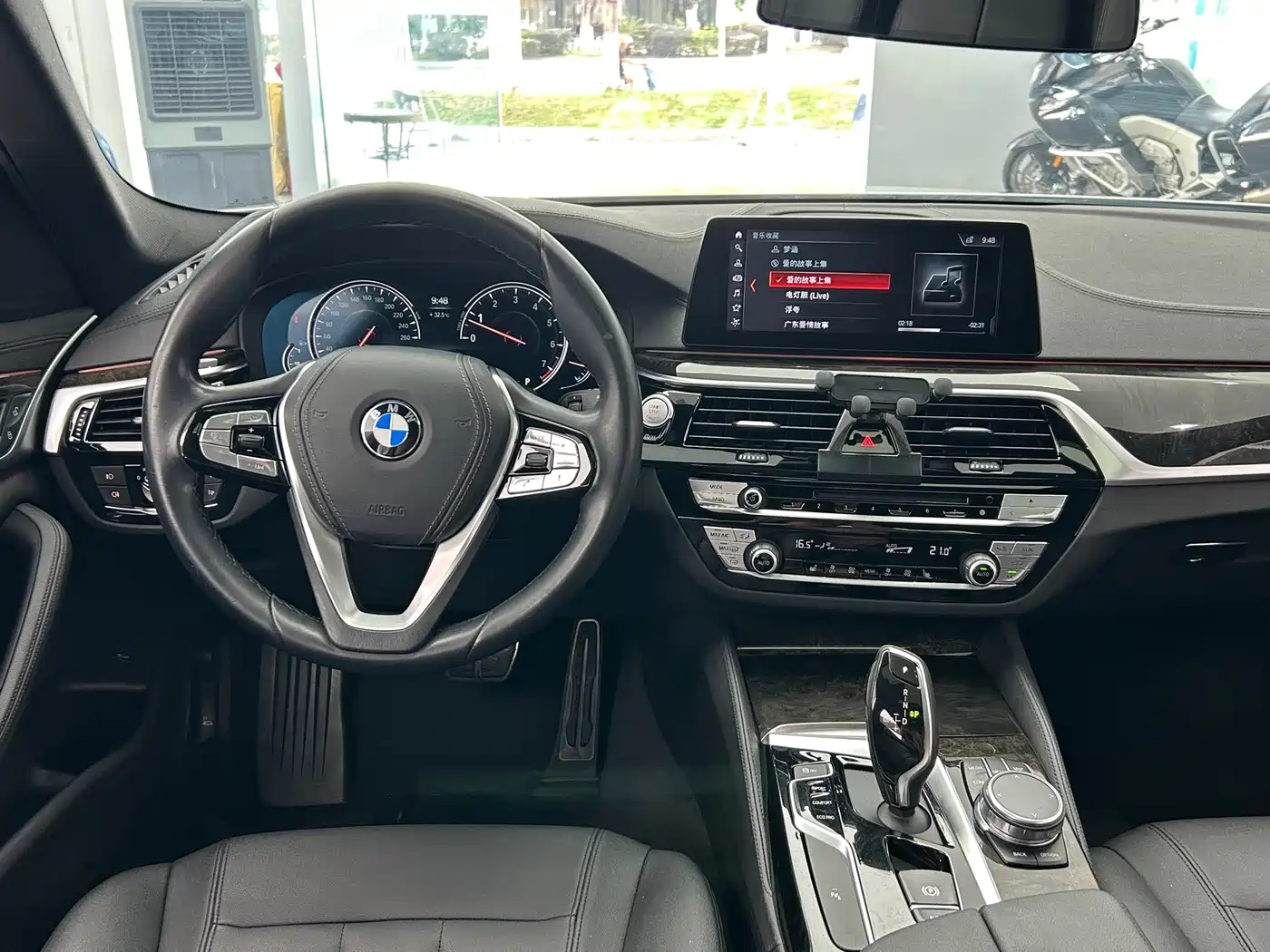 BMW 5 Series 2018 525Li Luxury Package фото 6