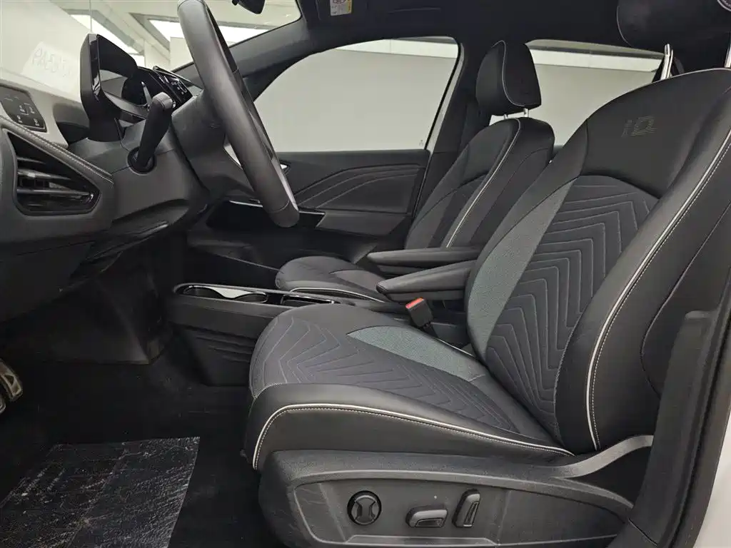 Volkswagen ID.3 2024 Outstanding Edition фото 7