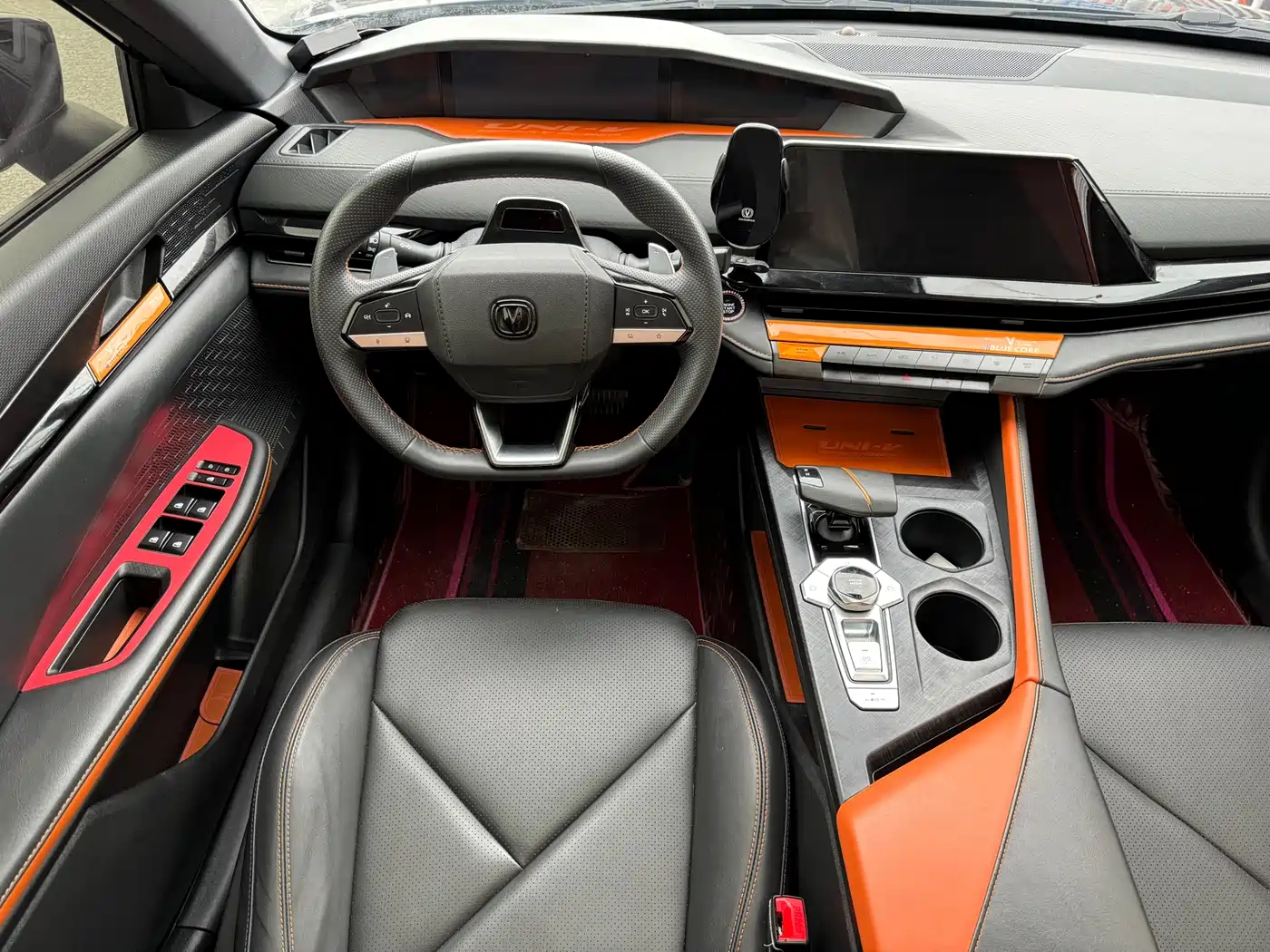 CHANGAN UNI-V