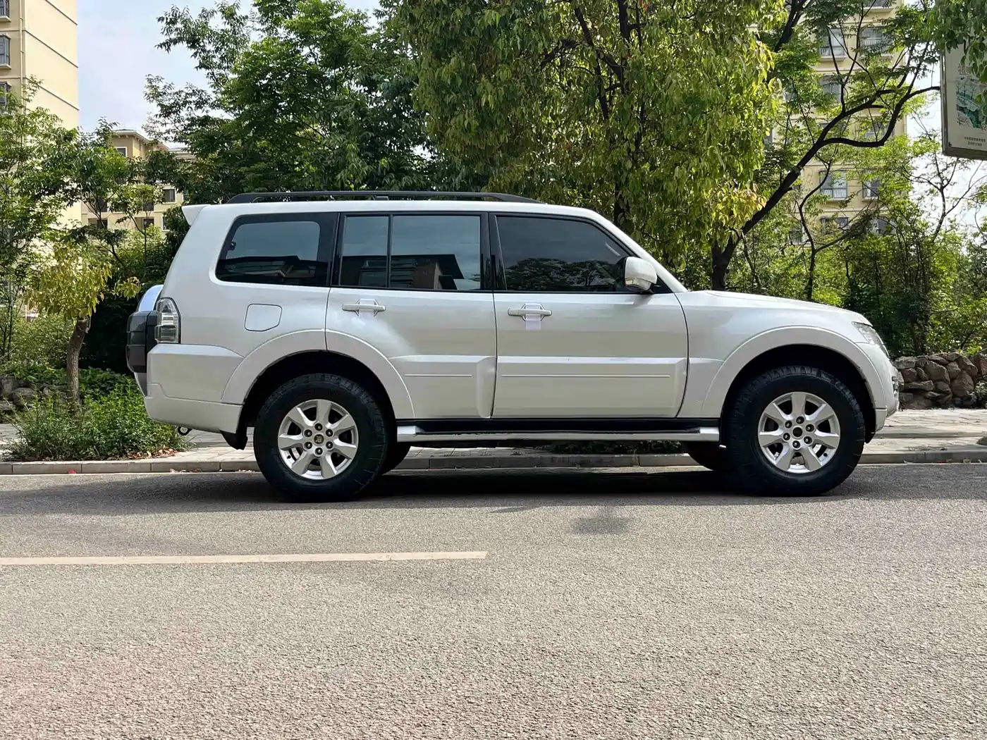 Mitsubishi Pajero (Import) 2019 3.0L Auto Standard Version фото 6
