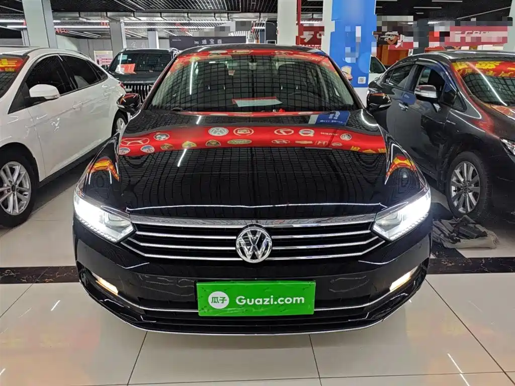 Volkswagen Magotan 2019 330TSI DSG Luxury Class China VI фото 3