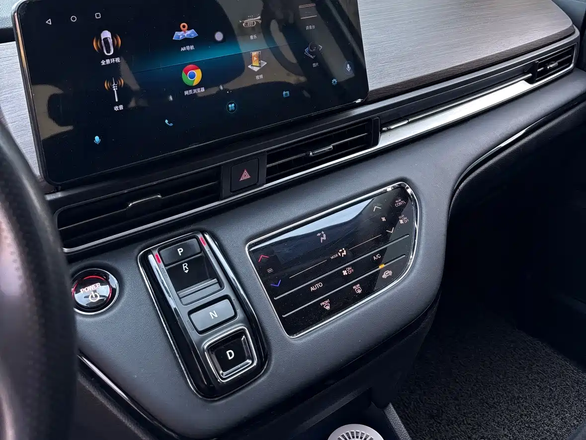 Honda Odyssey 2024 2.0L e:HEV Sharp·Comfort Edition фото 14