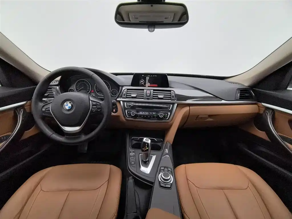 BMW 3 Series GT 2016 320i Design Package фото 5