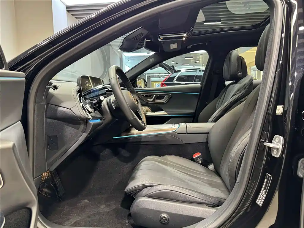 Mercedes-Benz E-Class 2024 Model E 300 L Luxury фото 17