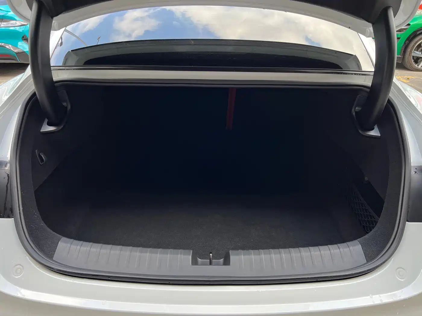 Xiaomi Auto Xiaomi SU7 2024 RWD Ultra Long Range Advanced Smart Driving Pro Edition фото 18