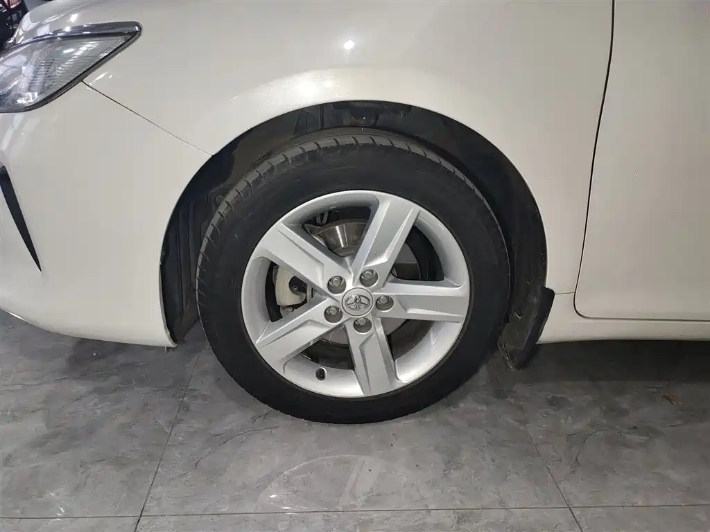 Toyota Camry 2015 Junrui 2.0S Dynamic Edition фото 23