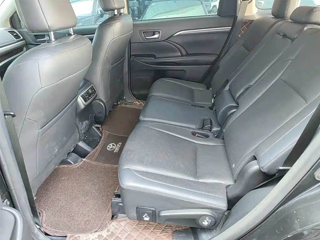 Toyota Highlander 2018 2.0T 4WD Ultimate 7-seater (China V) фото 17