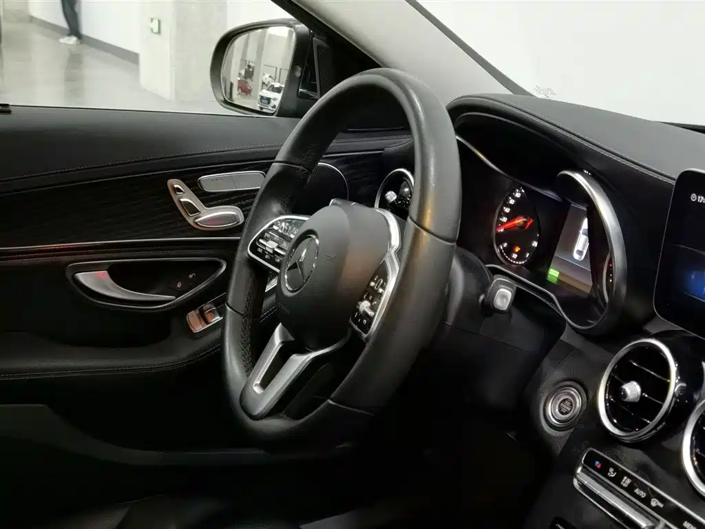Mercedes-Benz C-Class 2019 C 260 L Sport фото 22