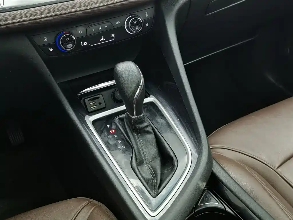 Buick GL6 2019 18T 6-seat Connected Luxury China VI фото 13