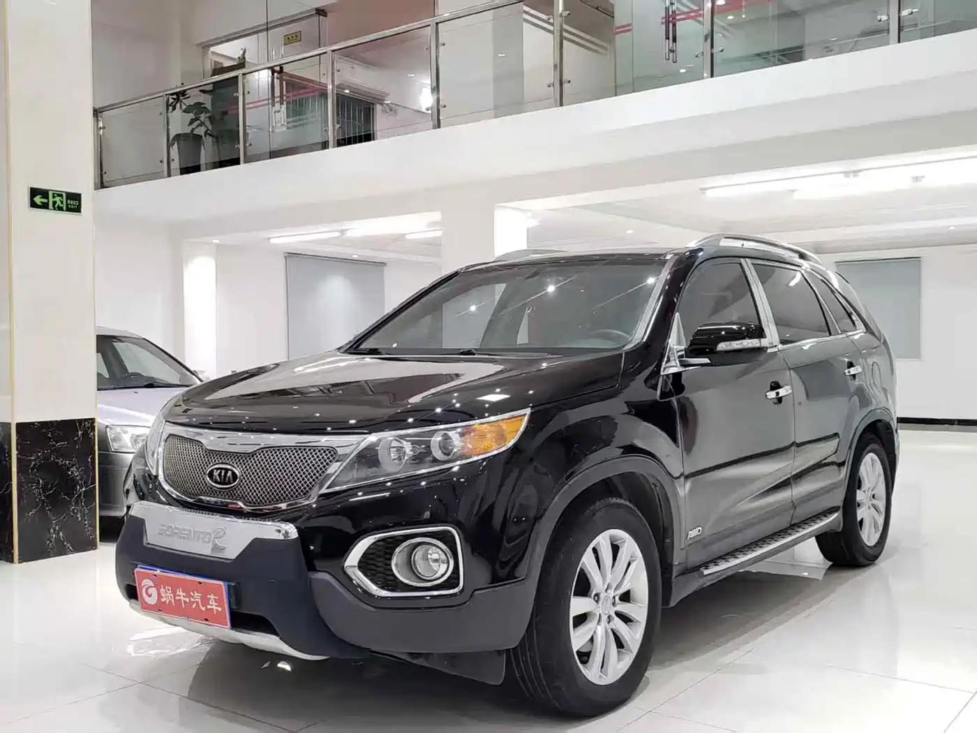 Kia Sorento 2012 2.4L Gasoline Luxury Edition