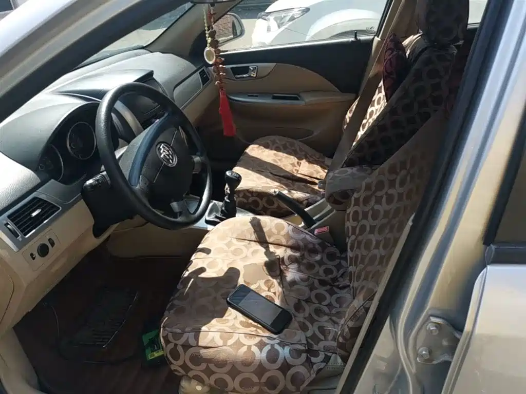 Buick Excelle 2013 1.5L Manual Classic Edition фото 15