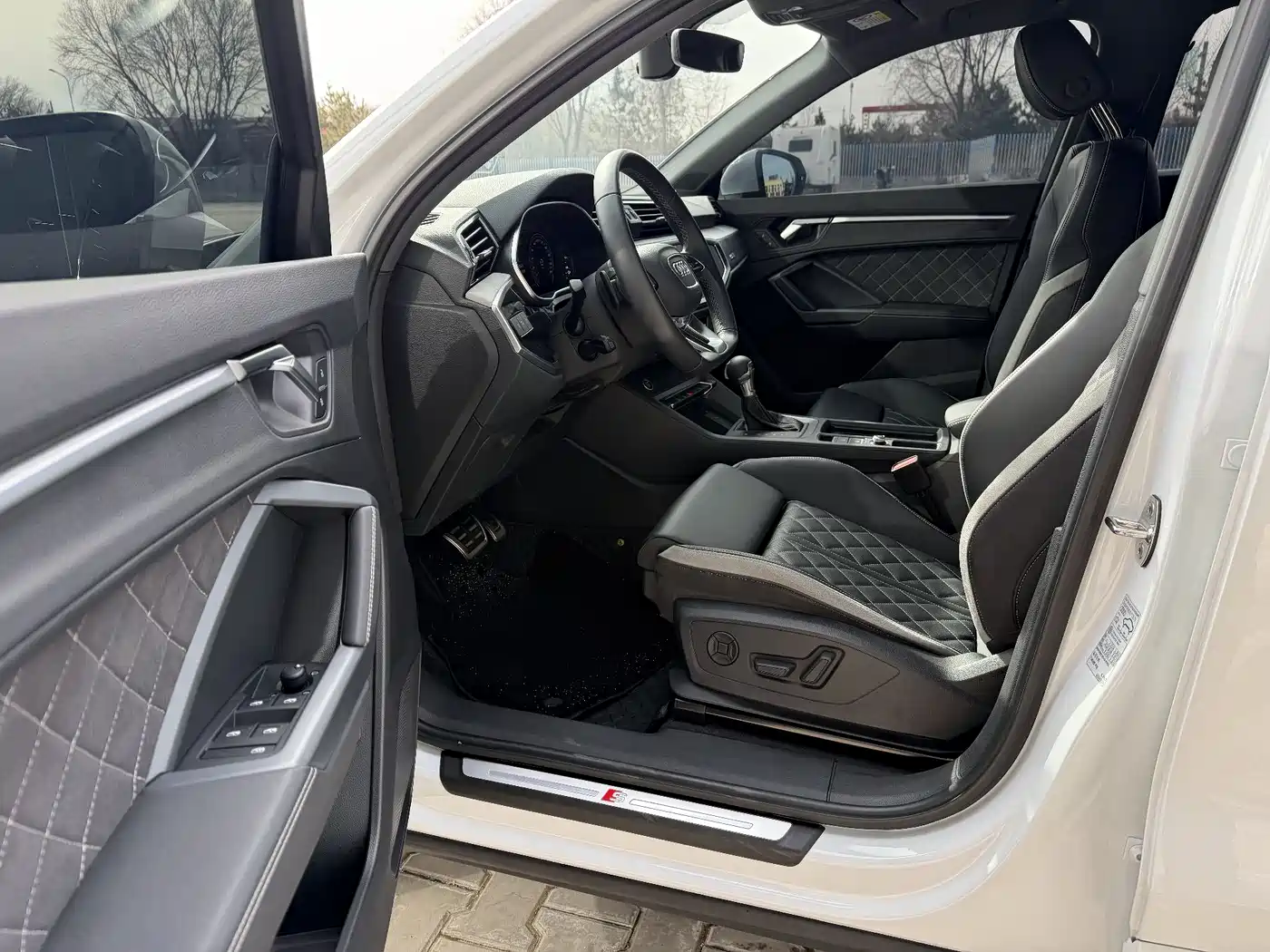 Audi Q3 2024 35 TFSI Fashion Sport фото 7
