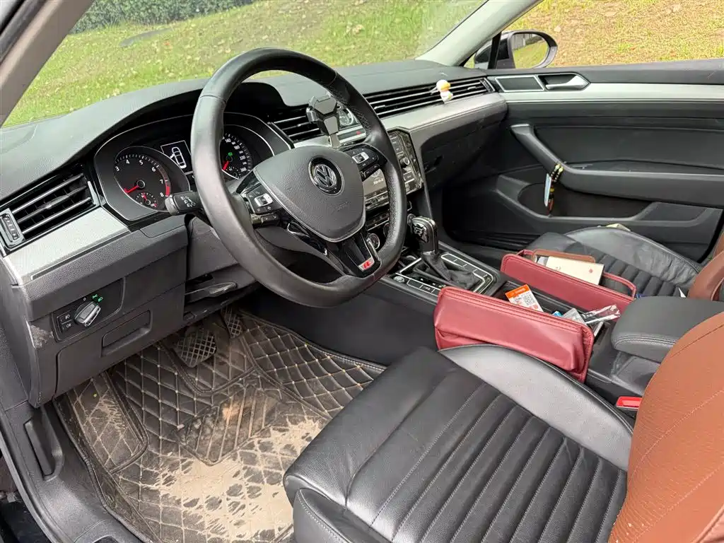 Volkswagen Magotan 2019 330TSI DSG Leading China VI фото 7