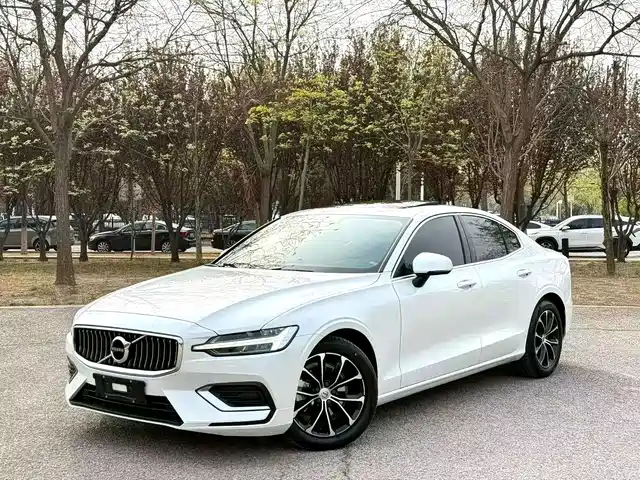 Volvo S60 B4, Смарт Люкс