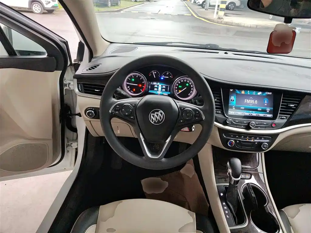 Buick Verano 2019 Sedan 15S Auto Leading фото 3