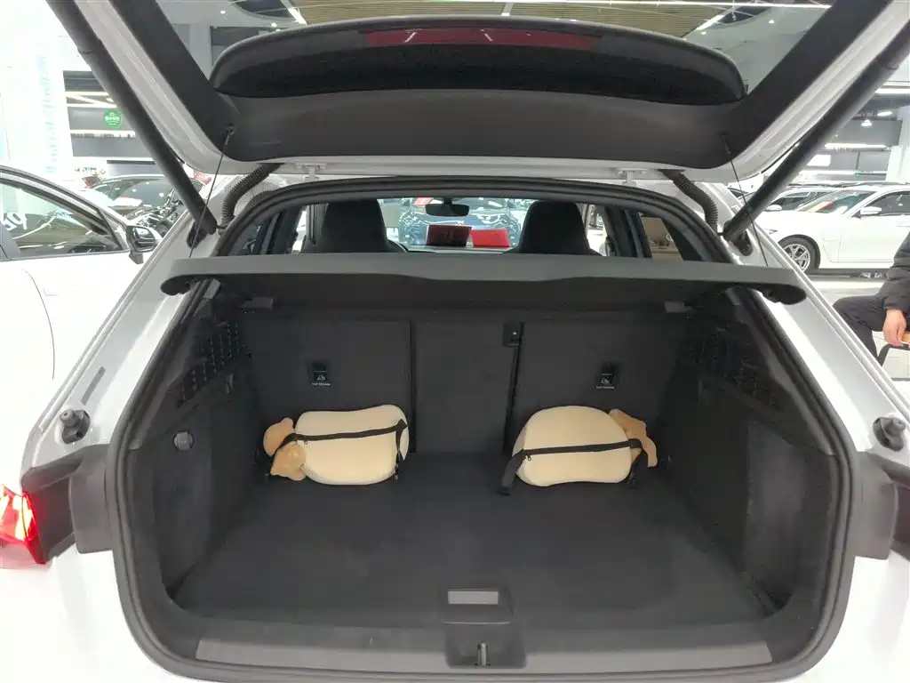 Audi A3 2022 Sportback 35 TFSI Luxury Elegance фото 19